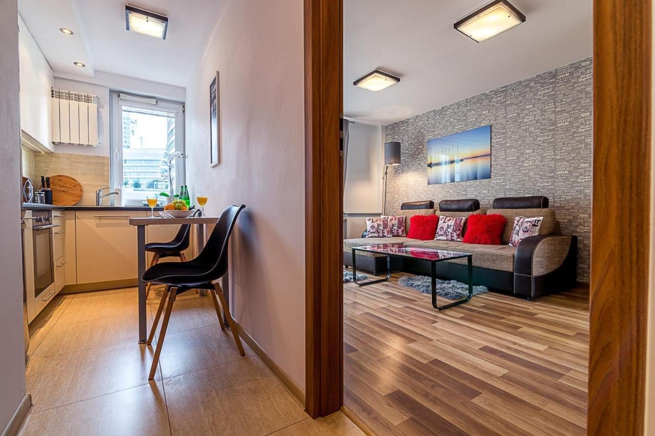 Panska 3 - Apartment With Balcony By Noclegi Renters Varşovia Exterior foto